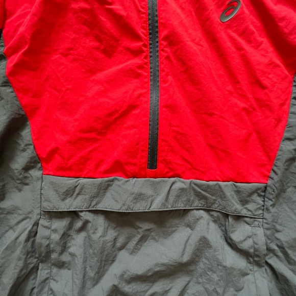 A never used ASICS Running 1/4 Zip Anorak Pullover Mens Medium. - Picture 5 of 6